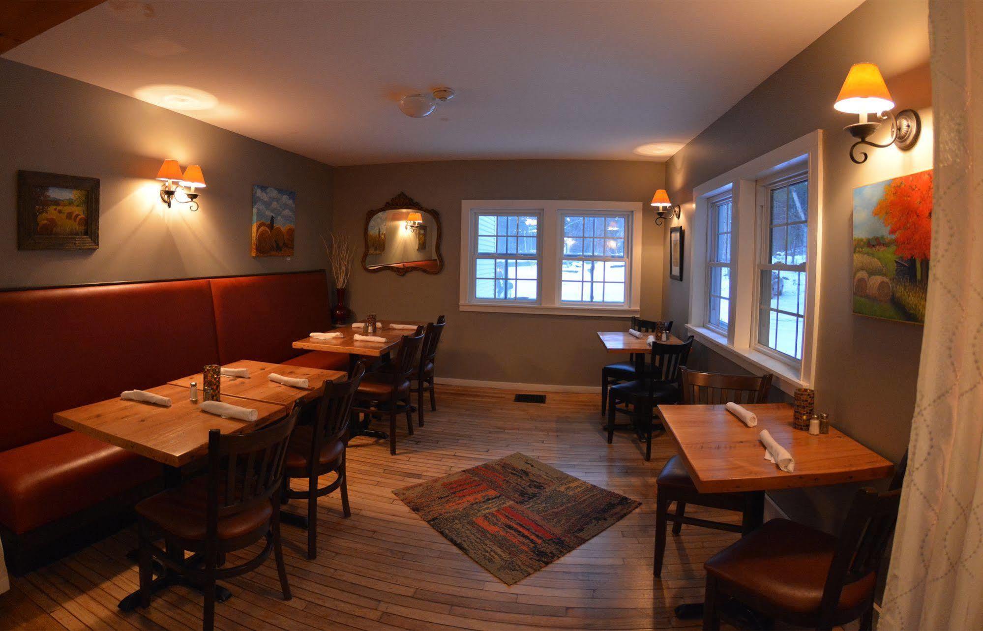Hyde Away Inn Waitsfield Bagian luar foto